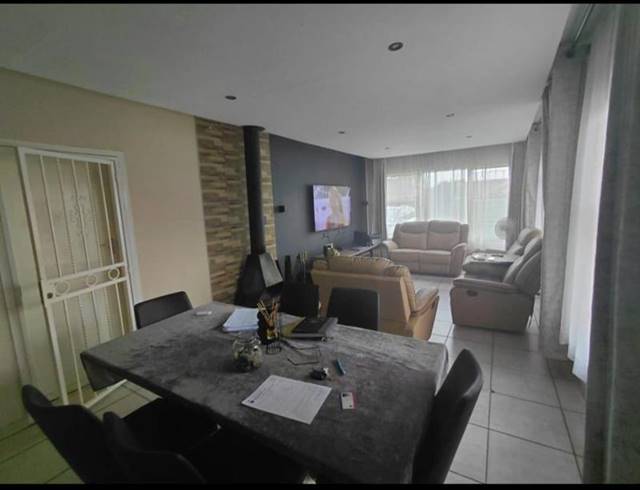 3 BEDROOM HOUSE FOR SALE IN ROSEACRE